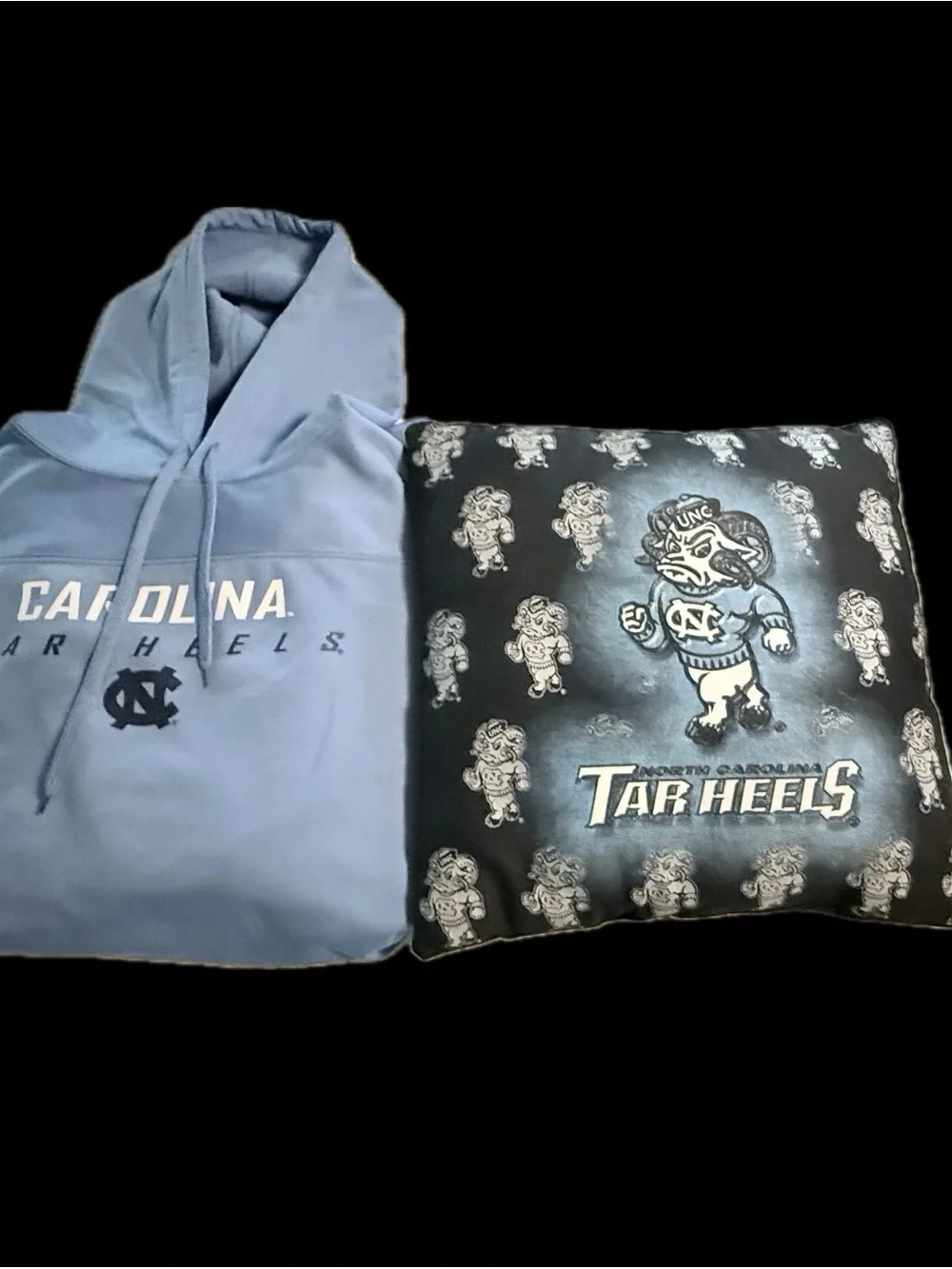 UNC Tarheels Hoodie Sweatshirt Carolina Blue Mascot Log (size XXL)